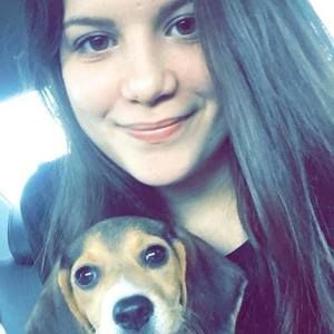 Meet your Posher, Stephany